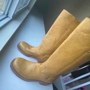 Frye Campus boots 14L Banana